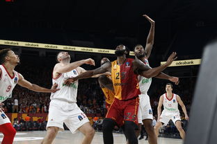 爱游戏体育app-拜仁慕尼黑前锋连续破门，成赛季MVP  第3张